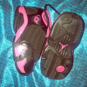 Baby Jordons 7c hardly worn.